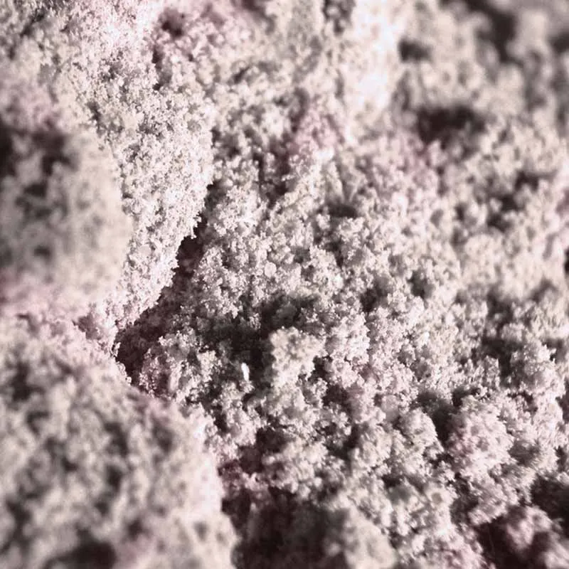 Texture poudre et couleur betterave
