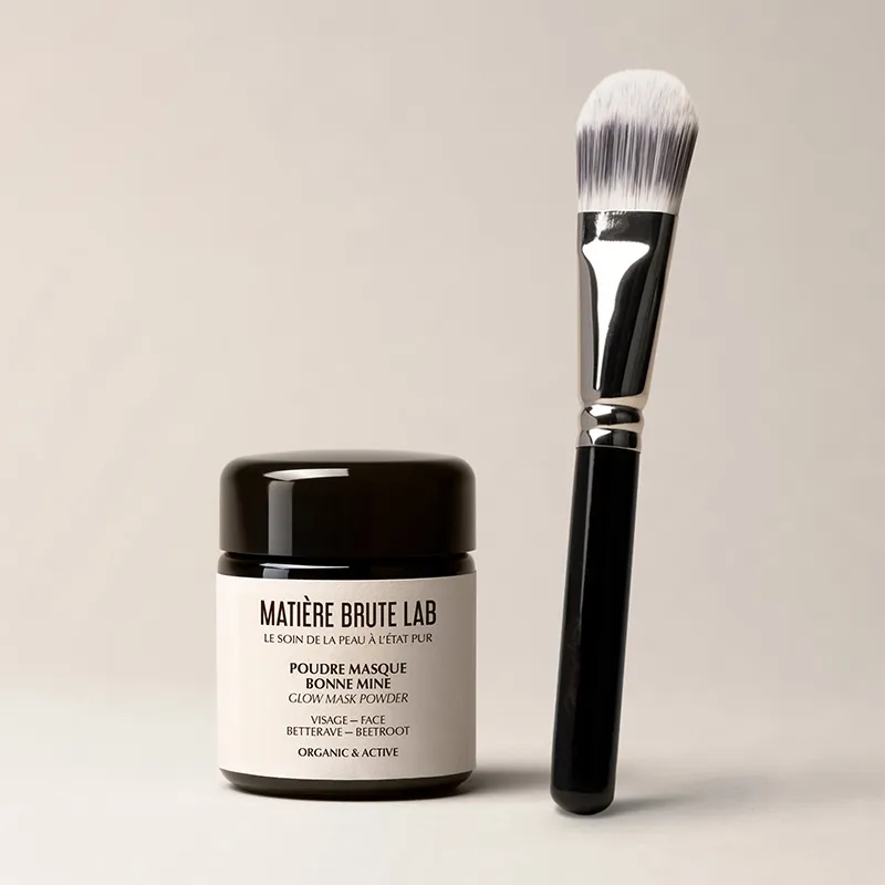 Le lot Poudre Masque Bonne Mine et le Pinceau Le lot Poudre Masque Bonne Mine et le Pinceau