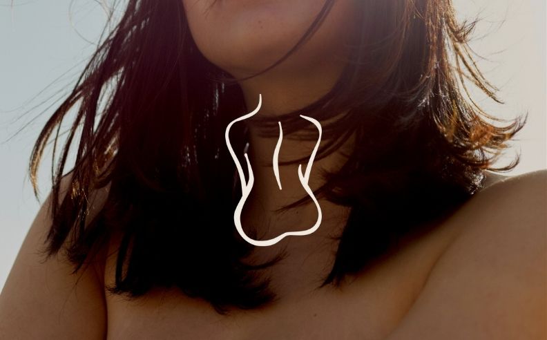 Zoom brut sur la peau d'une jeune femme et le pictogramme corps
