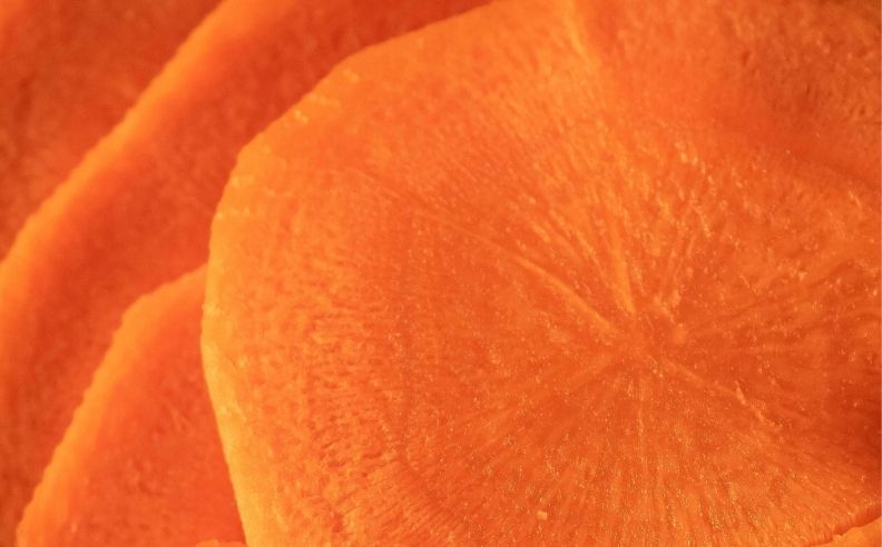 La carotte en cosmétique : Pourquoi et comment l’utiliser ?