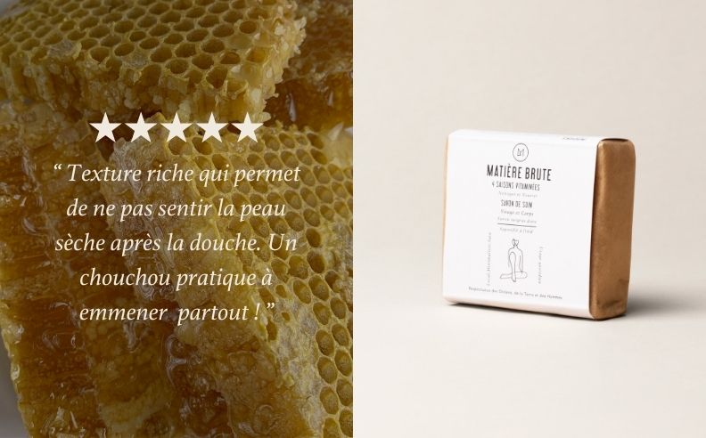 Un diptyque du savon doux et d'un avis