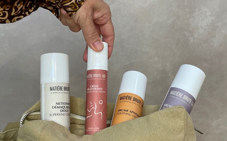 Le nouveau format voyage Matière Brute Lab : vos soins cosmétiques, partout avec vous.