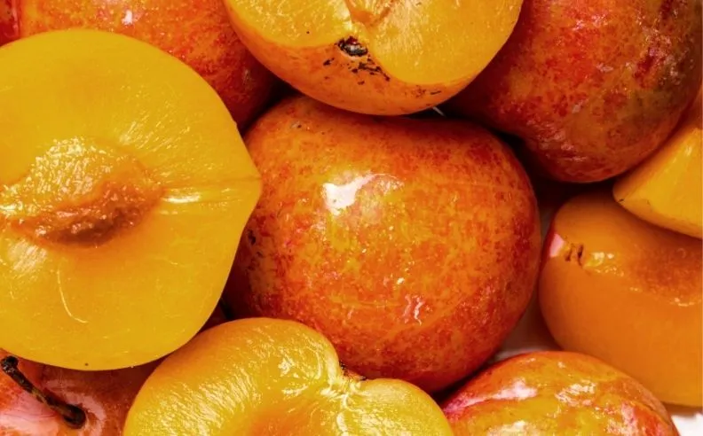 Un zoom brut de mirabelle