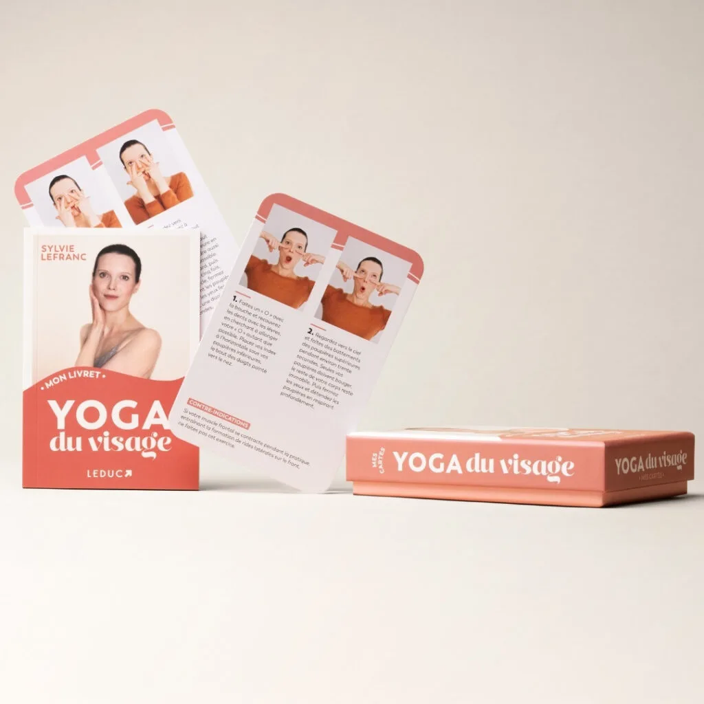 Une photo des cartes yoga du visage de sylvie lefranc