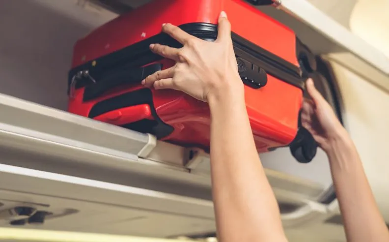 produits cosmétiques bagage cabine en avion Matière Brute Lab