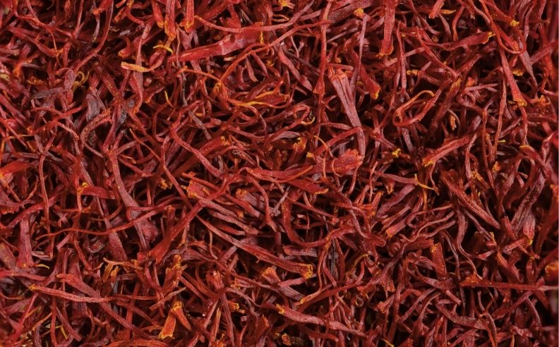 Comment et pourquoi utiliser le Carthame bio et français en cosmétique ? 