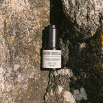 Sérum visage bio Antioxydant nourrit, préserve la peau des agressions extérieures et du vieillissement prématuré lié au stress oxydatif, agit comme antioxydant puissant.