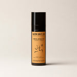 Crème Visage bio nourrit, apaise et préserve le confort des peaux sensibles.

Une concentration à 100% d'actifs pour prendre soin efficacement et en douceur des peaux réactives, agressées et fragilisées.

Sans additif, sans parfum, sans huile essentielle, sans conservateur. 99,5% d'ingrédients Bio