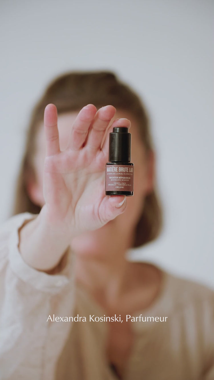 Signature olfactive par Alexandra Kosinski, Parfumeur du Booster Réparateur Bio - Peaux matures | Matière Brute Lab